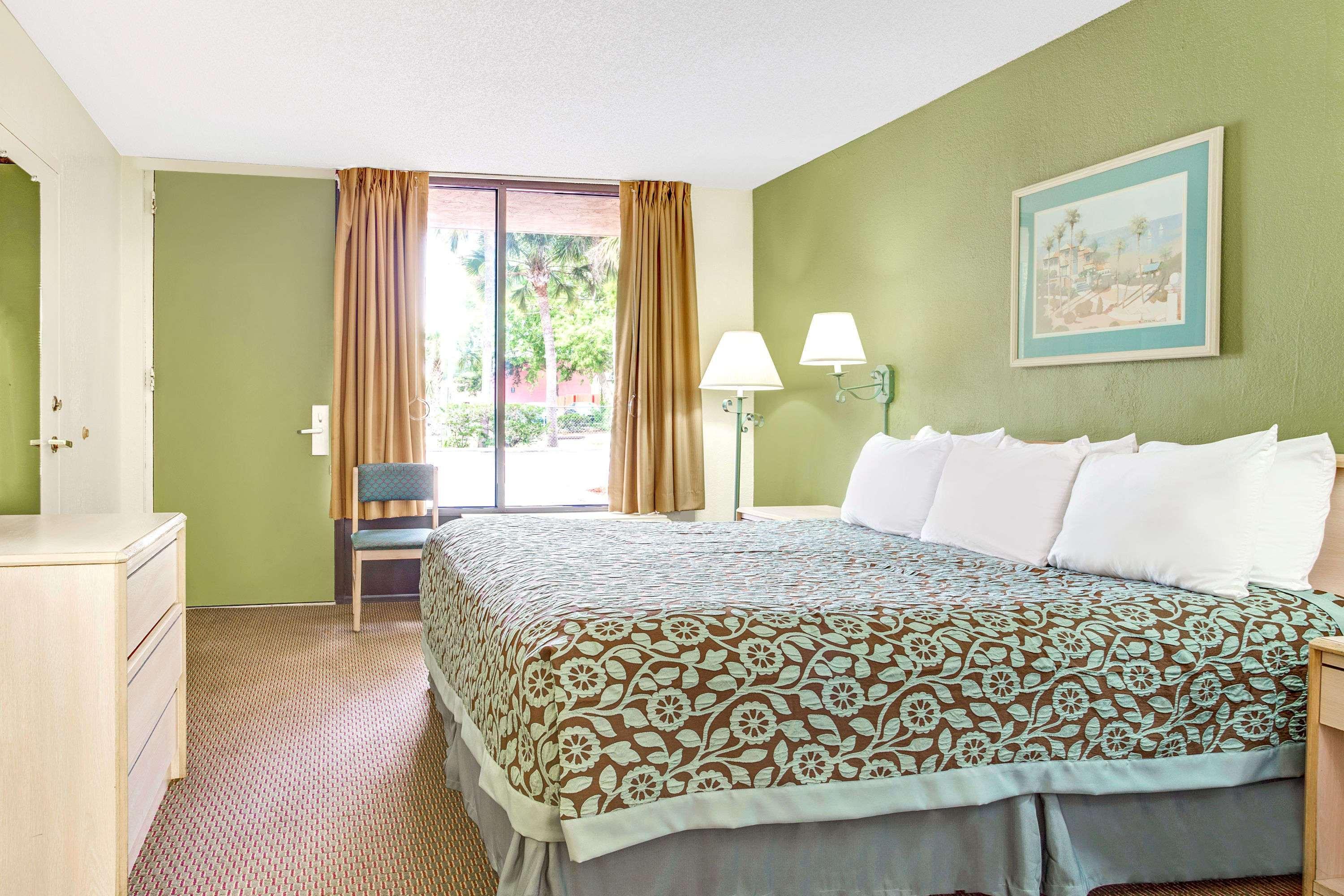 Days Inn By Wyndham Bradenton - Near The Gulf Eksteriør billede